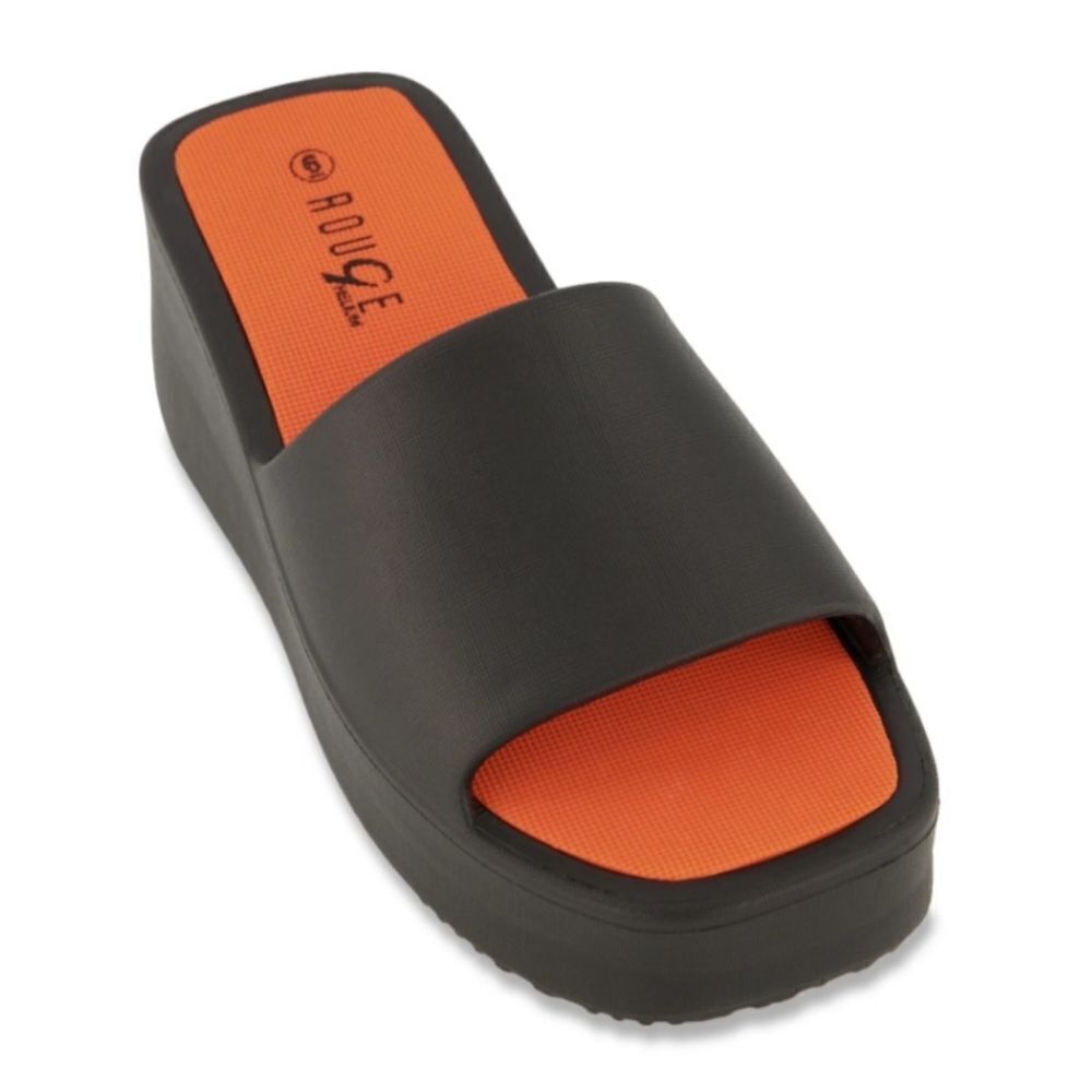 Ladie's platform sandals